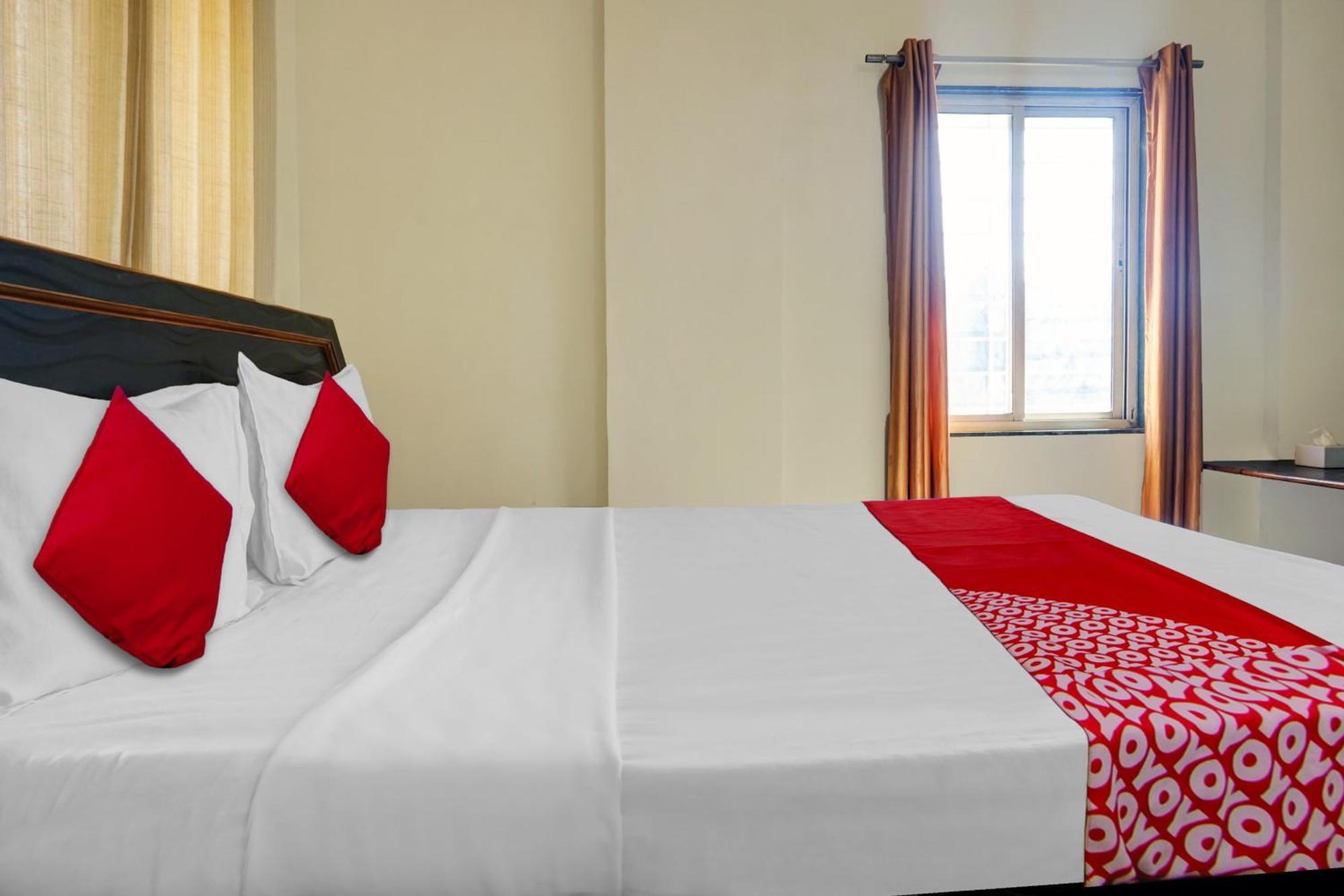 Hotel O Happy Homely Stay Sasvad Esterno foto