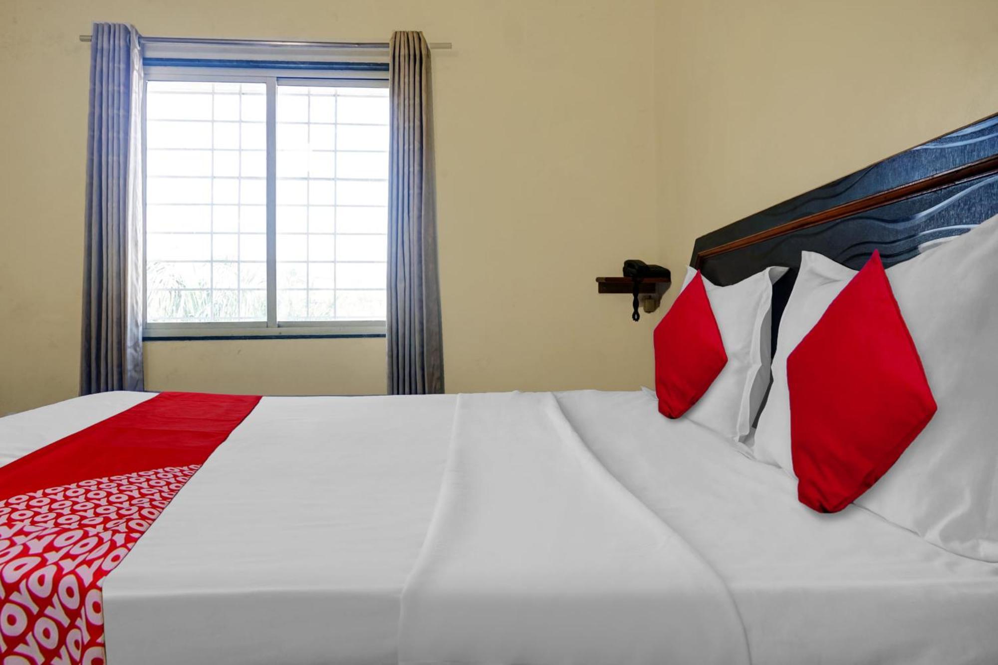 Hotel O Happy Homely Stay Sasvad Esterno foto