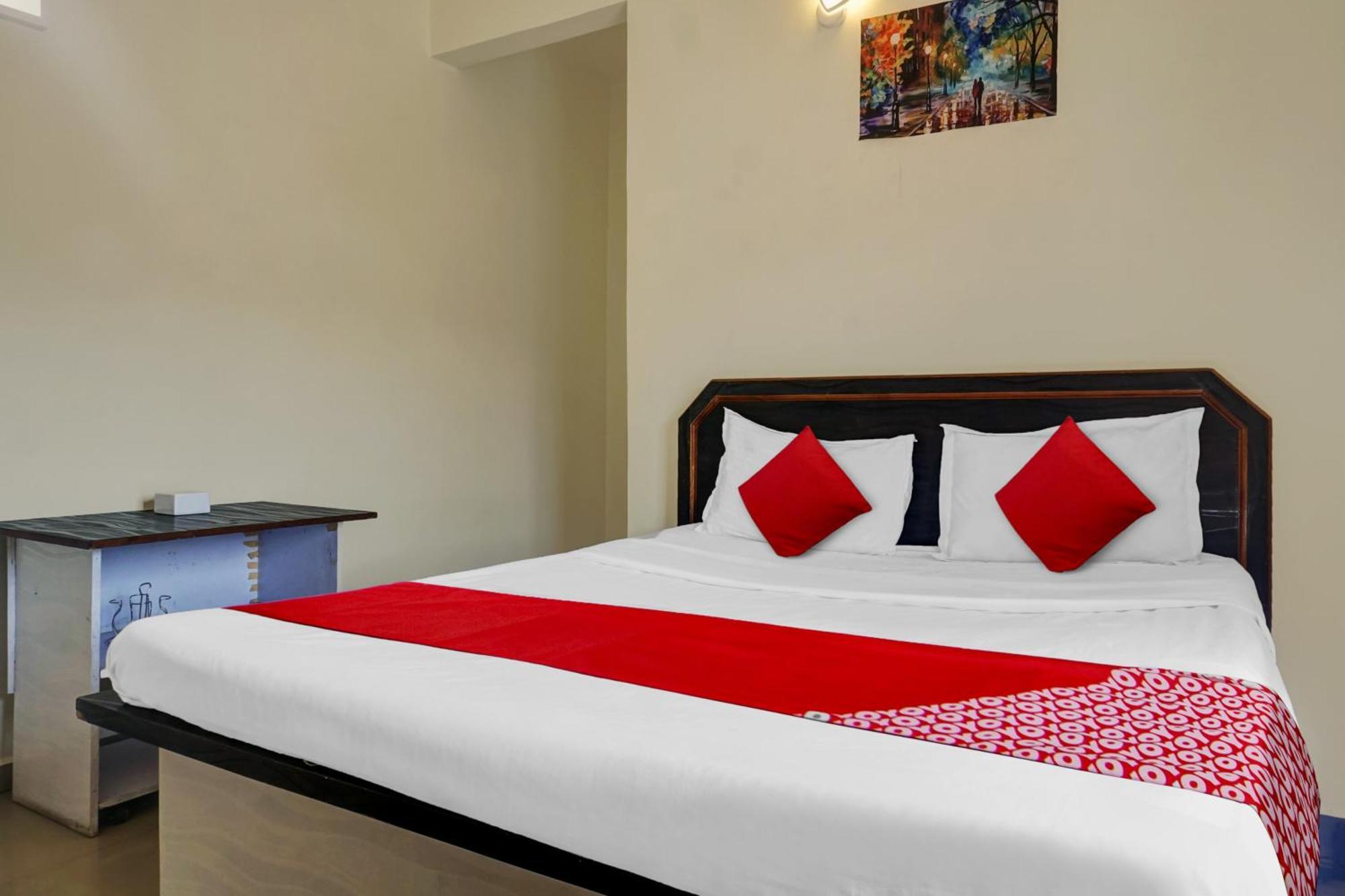 Hotel O Happy Homely Stay Sasvad Esterno foto