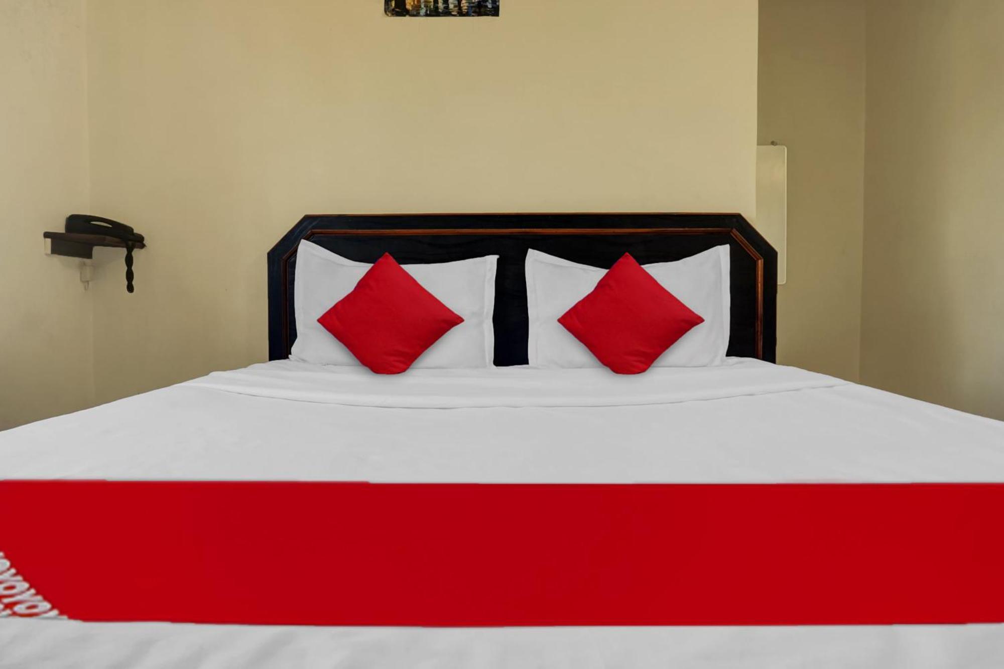 Hotel O Happy Homely Stay Sasvad Esterno foto