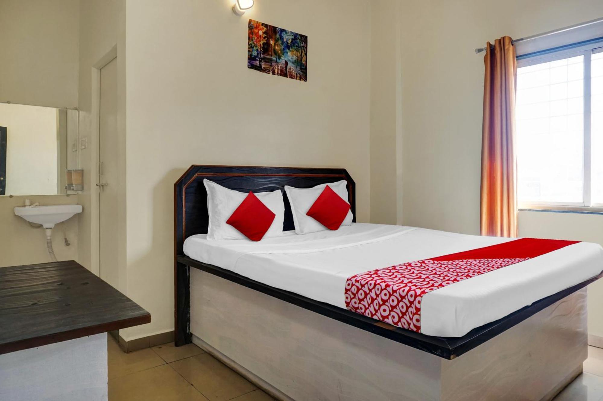 Hotel O Happy Homely Stay Sasvad Esterno foto